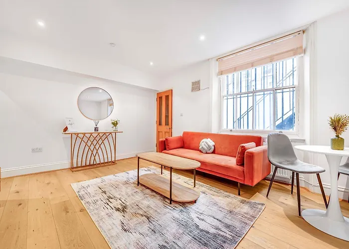 Urban Chic Retreat In Chelsea
